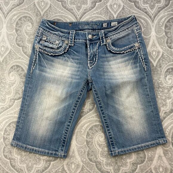 Womens Miss Me Bermuda Short - Picture 1 of 4